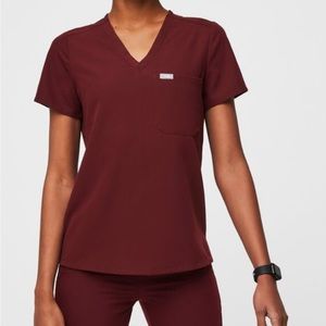 Catarina FIGS scrub top size Large and Large petite Livingston scrub pants